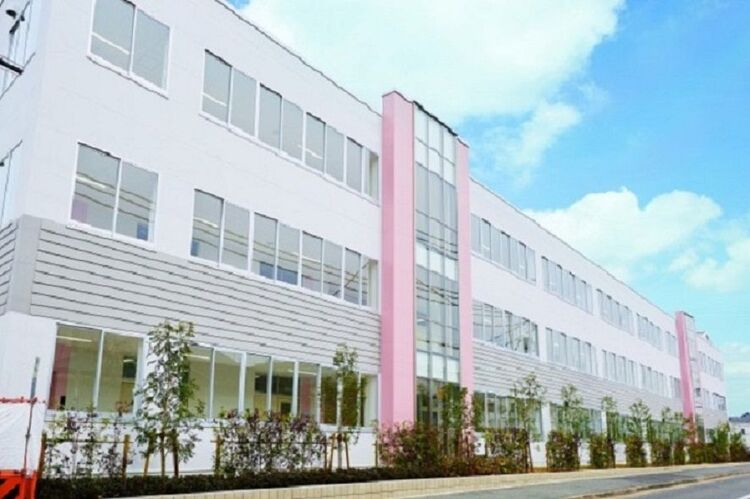 堺リベラル高等学校 画像