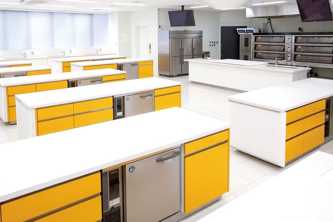 名古屋ユマニテク調理製菓専門学校