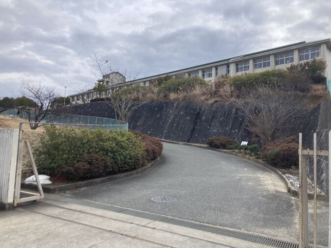 奈良県立国際高校外観画像