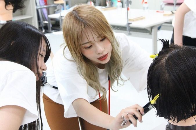 専門学校徳島穴吹カレッジ