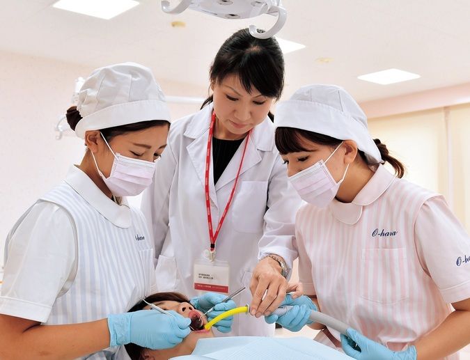 京都歯科衛生学院専門学校